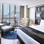 Hotel W 4*