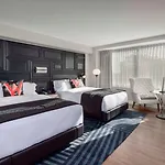 Hotel W