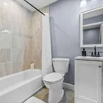 Luxury 2br In With Free Parking Apartment