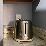 Luxury 2br In With Free Parking Apartment *