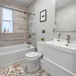 Apartment Luxury 3br In With Roku Tv *
