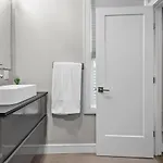 Luxury 3br In With Roku Tv *
