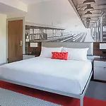 Hotel The Revolution Boston