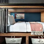 The Revolution Hotel 3*