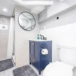 Guest house Eagle's Landing - Logan Airport