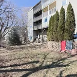 Eastie Roomy 3Br With Easy City And Airport Access