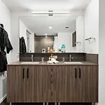 Family With Pool And Gym Lovely * Boston