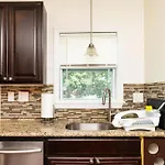 Apartment 988 - 2 4br Cozy Getaway Near Geneva Cliffs *