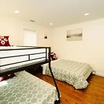 Apartment 988 - 2 4br Cozy Getaway Near Geneva Cliffs Boston