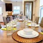 Apartment 988 - 2 4br Cozy Getaway Near Geneva Cliffs Boston