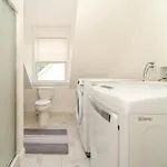 Apartment 988 - 2 4br Cozy Getaway Near Geneva Cliffs *