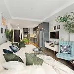 Apartment Family With Pool And Gym Lovely *