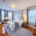 Spacious 3Bed, 2Bath, Near Hospitals & Transports