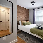Luxe Duplex Near By Seaport And Convention Centre Bcec Boston