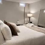 Luxe Duplex Near By Seaport And Convention Centre Bcec