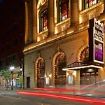 Downtown Boston Studio Central Location Famous Nightlife Chinatown With Bed Full Of Promises!