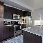 Stylish Seaport Apartment Near Waterfront Dining & Downtown