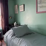 Private Rooms, Shared Bath In A Private Minutes From Logan Airport * Boston