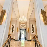 The Eliot Hotel
