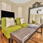 Comfort Apartment *
