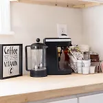 Apartment Brighton 2 Bedroom *