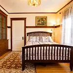 Victorian Condo