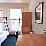 Apartment Temple Place
