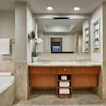 The Ritz-carlton, Hotel 5*