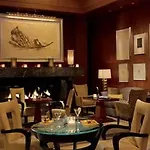 The Ritz-carlton,