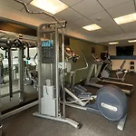 Hampton & Crosstown Center Hotel