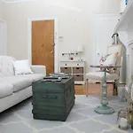 Pleasant Back Bay Suites By Sonder