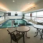 Hotel Hampton & Crosstown Center 3*