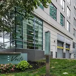 Global Luxury At West End Boston
