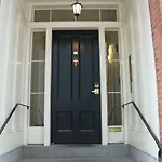 Charming & Stylish On Beacon Hill #11 3*