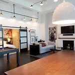 Hotel Commonwealth