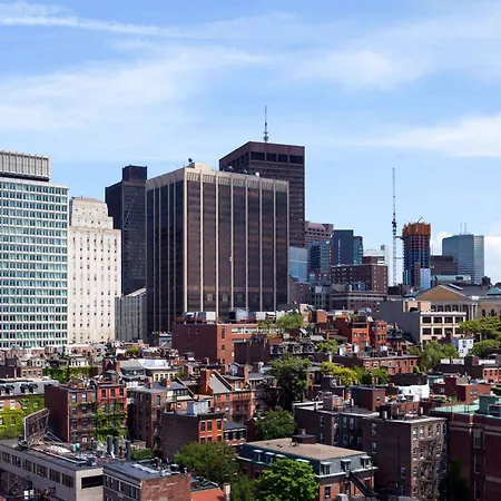 Wyndham Beacon Hill 4*