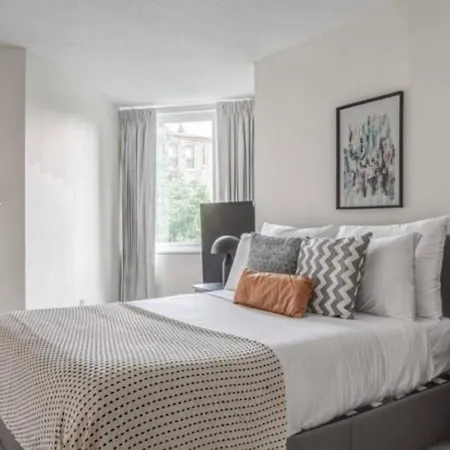 Backbay Center Lux 2br 2ba * Boston