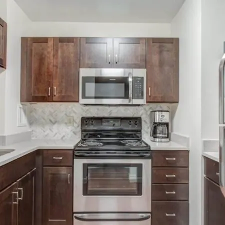 Backbay Center Lux 2br 2ba Apartment Boston