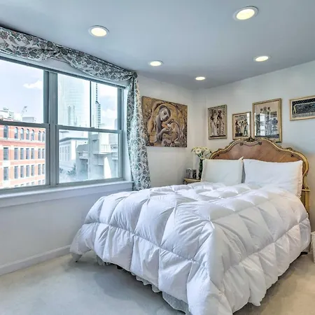 Regal Downtown Apt With Elevator Access! Apartment *