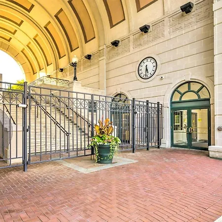Apartment Regal Downtown Apt With Elevator Access! Boston