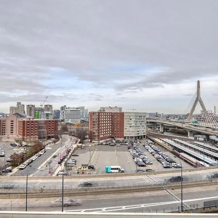 St W Wd Gym Nrt Iconic Landmarks Bos-526 Boston