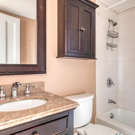 Back Bay 1br Steps From Newbury T Bos-559