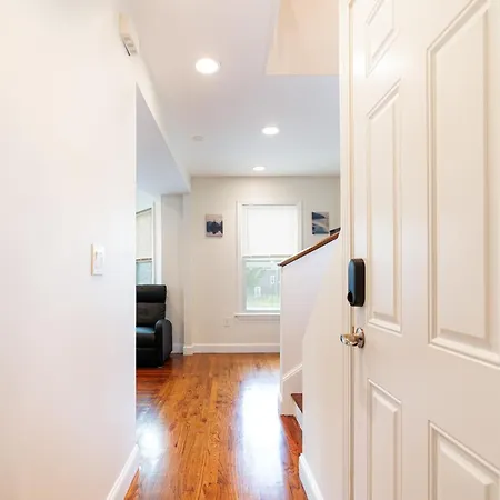 988 - 4br - Cozy Getaway Near Common Boston