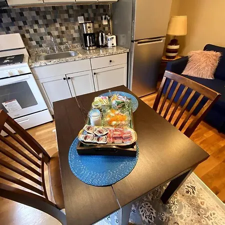 Cozy Getaway Perfect For 2026 World Cup Visit, Free Parking Apartment *