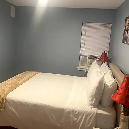 Cozy Getaway Perfect For 2026 World Cup Visit, Free Parking Boston