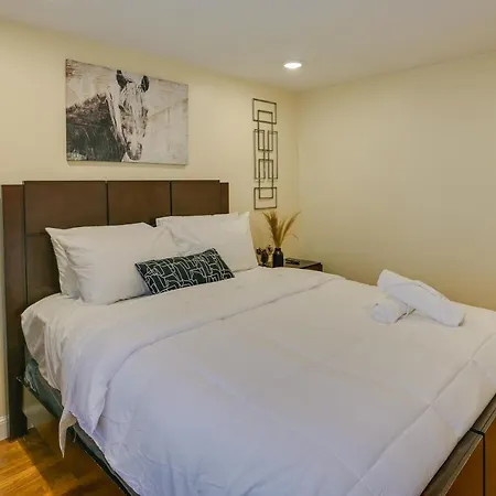 Duplex W/ Foosball Table: 11 Mi To Downtown