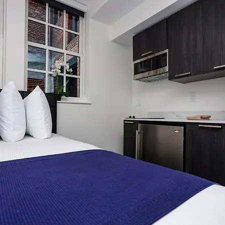 Modern In Historic - Garden Unit #4 Apartment *