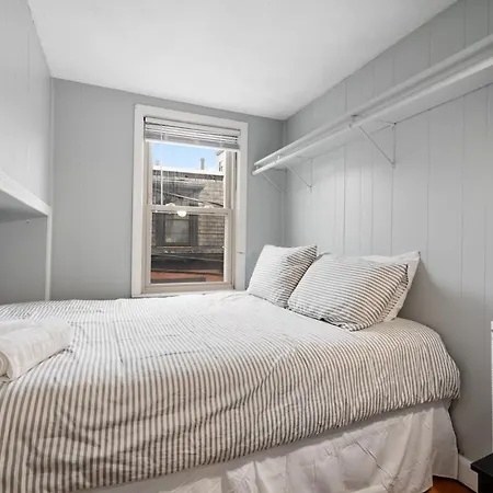 Heart Of Southie - Hot Tub + Walk To Bars Holiday home