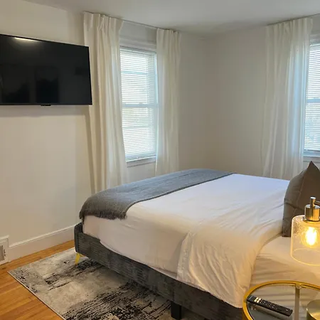 Apartment New! Jxnbnb - Entire House In Boston, Mass