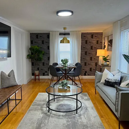 New! Jxnbnb - Entire House In Boston, Mass Apartment